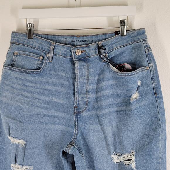 NWT No Boundaries Super High Rise Straight Jeans Size13 32x27 Buttonfly Distress - Picture 2 of 14